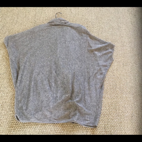 COS OVERSIZED LINEN DRAPED SWEATER SIZE XS/S . - Picture 3 of 6